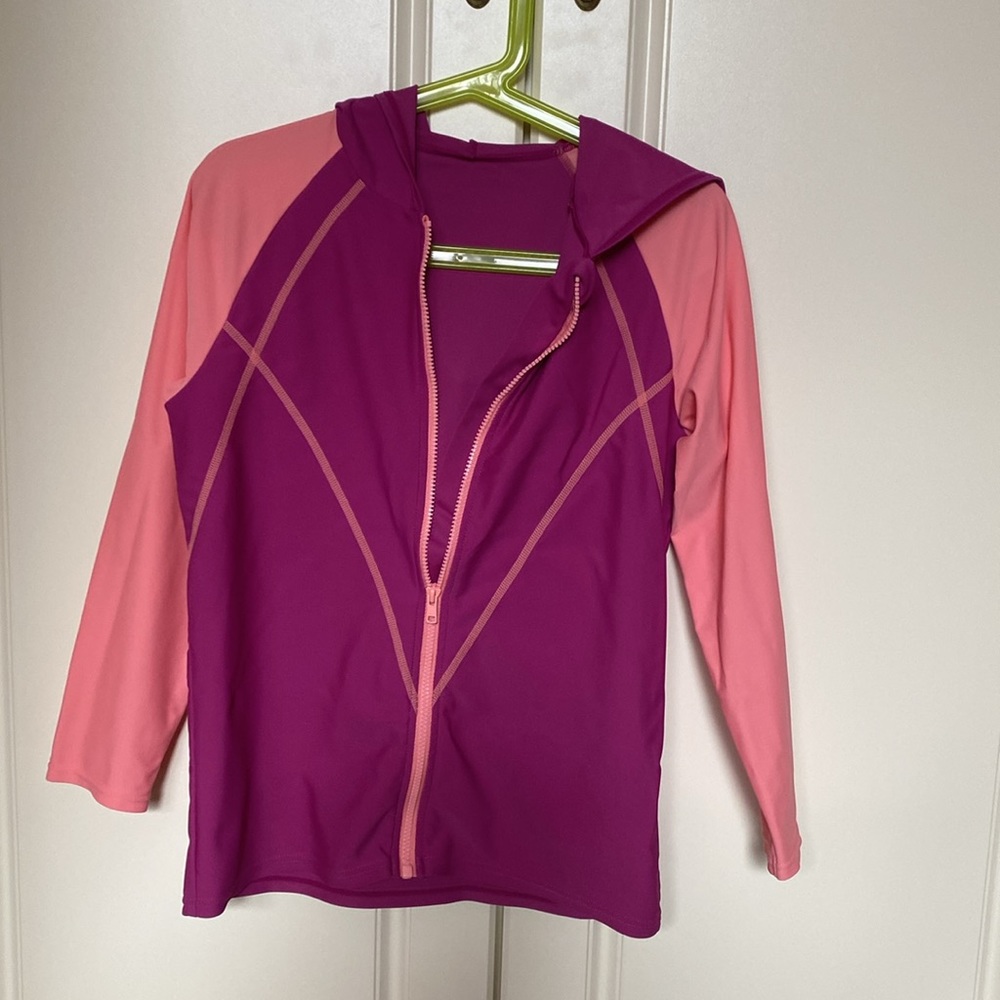 SUNSEEKER AUSTRALIA RUSH GUARD SIZE 11-12 .